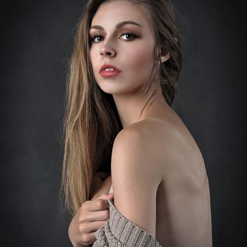 woman-3567588_1280